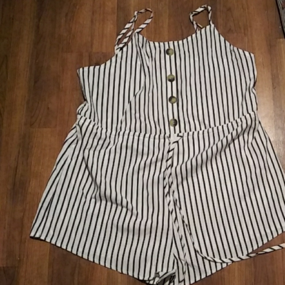 White and black romper